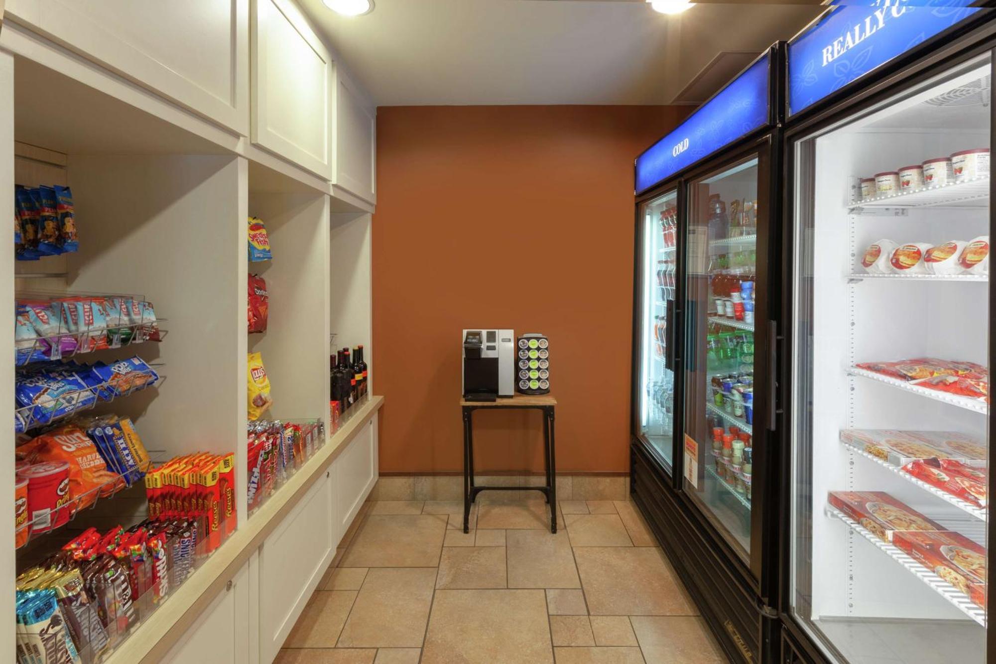 Hilton Garden Inn Pittsburgh University Place Екстериор снимка