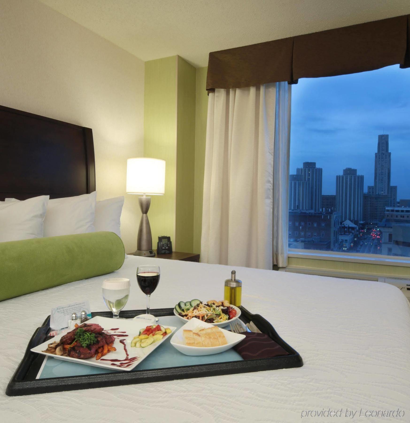 Hilton Garden Inn Pittsburgh University Place Стая снимка