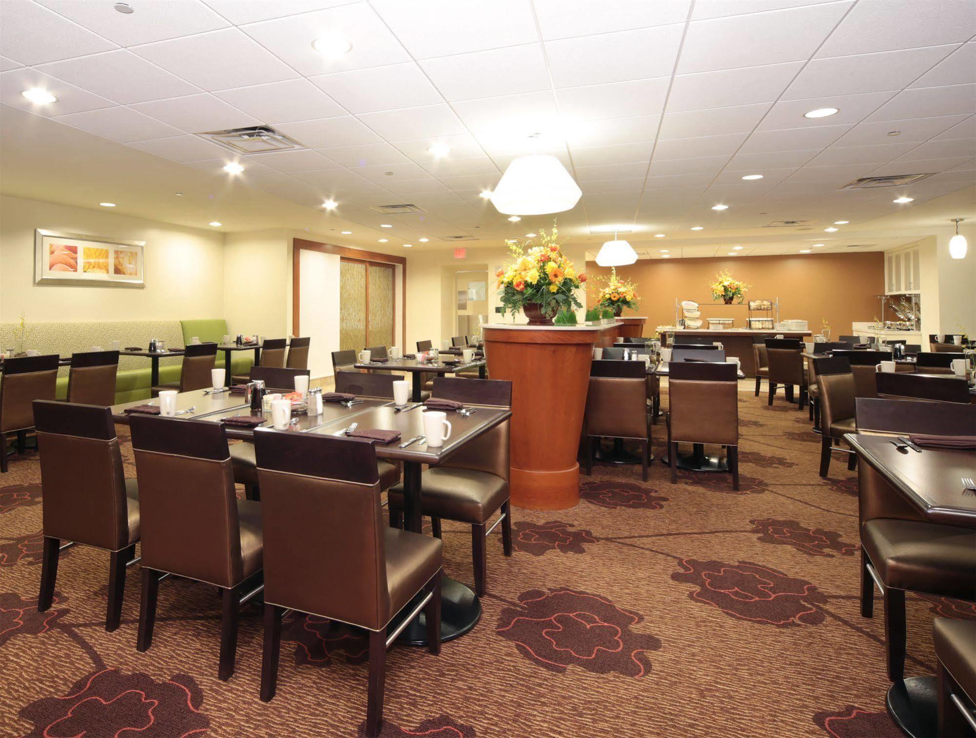 Hilton Garden Inn Pittsburgh University Place Ресторант снимка
